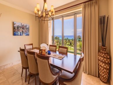 The Ultimate Retreat Three Bedroom Sleeps Eight.